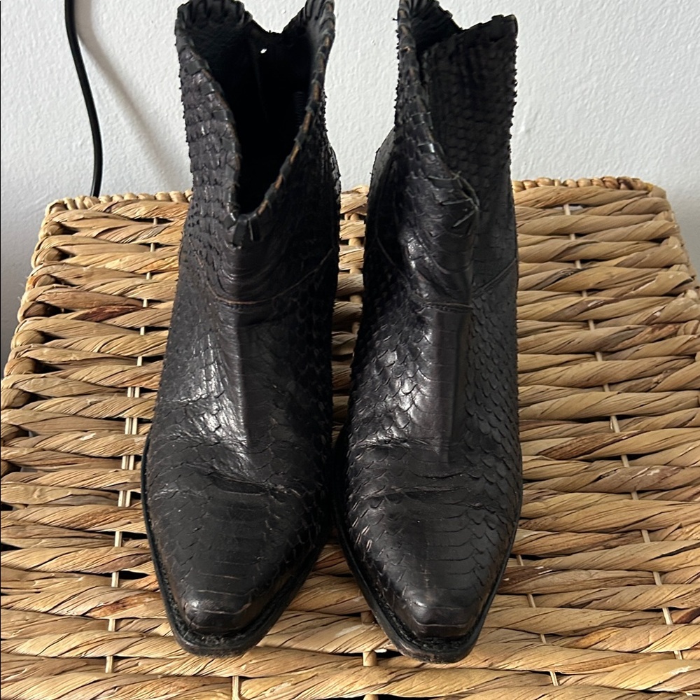 Alice + Olivia Black Snakeskin Ankle Booties